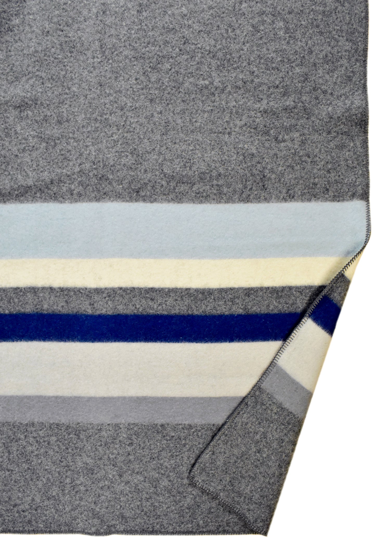 Wool Blanket, Mountain Clouds - Image 3